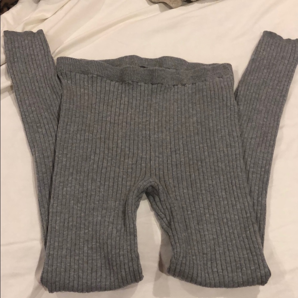 Leggings.